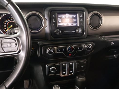 Used 2020 Jeep Wrangler Sport AWD/4WD image 5