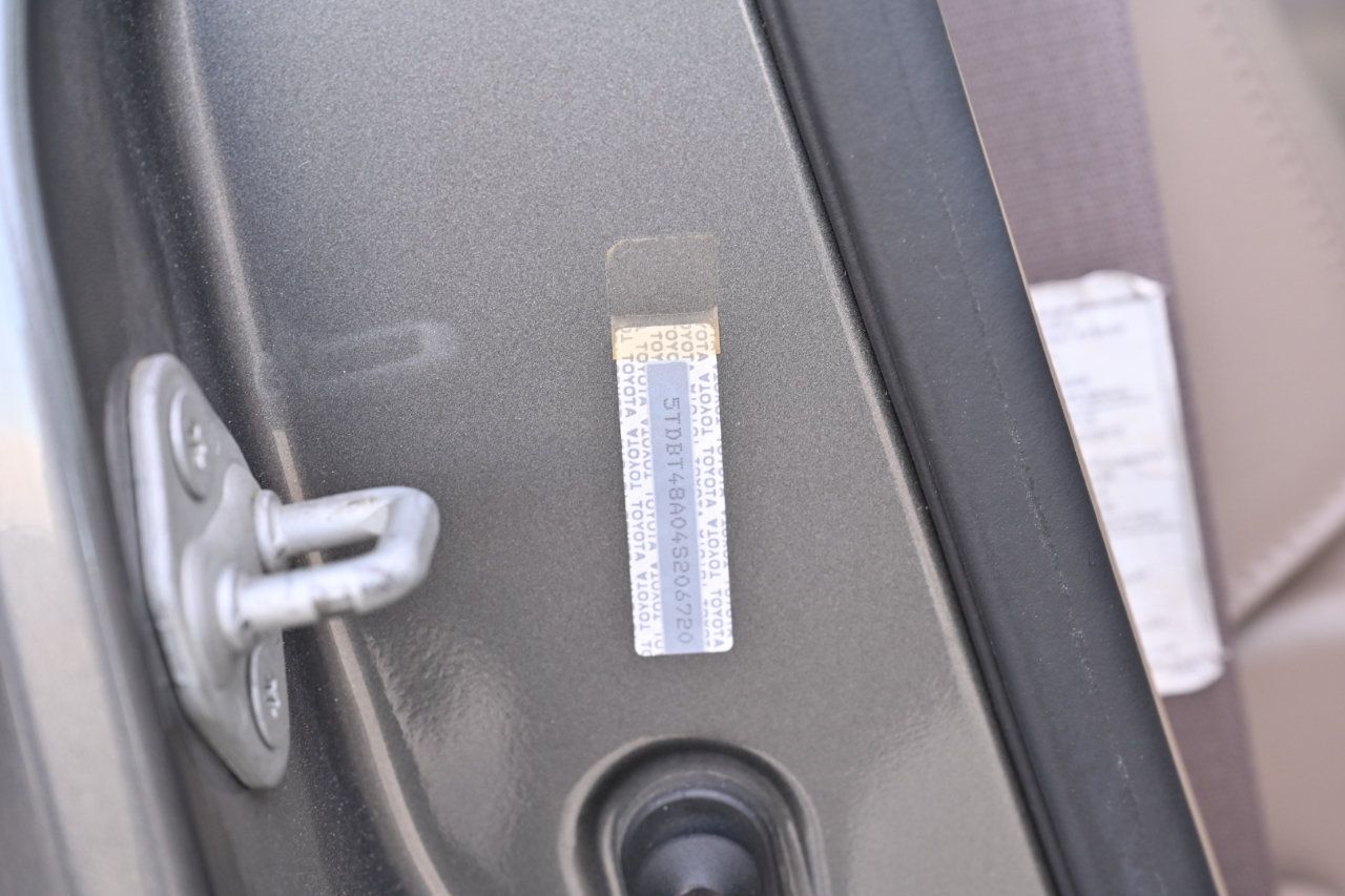 Used 2004 Toyota Sequoia Limited AWD/4WD image 59