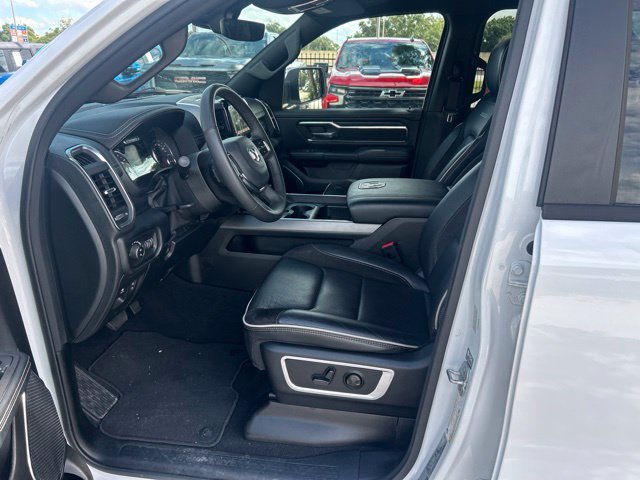 Used 2026 RAM 1500 Laramie AWD/4WD image 5