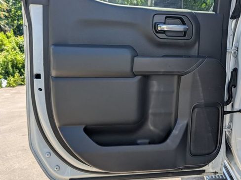 Used 2020 Chevrolet Silverado 1500 Custom w/ Custom Max Trailering Package AWD/4WD image 22
