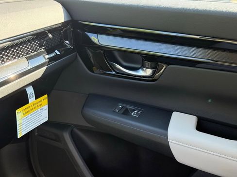 Used 2026 Honda CR-V EX-L image 37