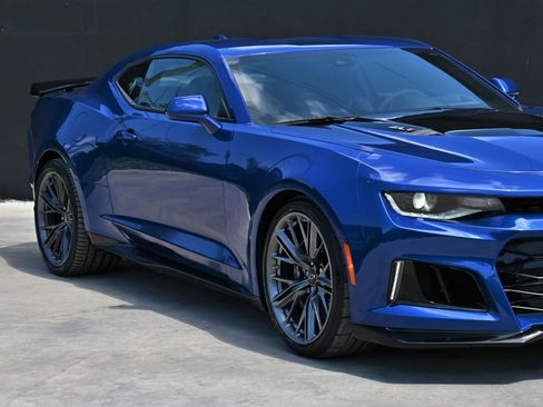 Used 2023 Chevrolet Camaro ZL1 RWD image 23