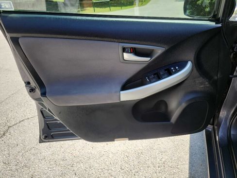Used 2013 Toyota Prius Two FWD image 13
