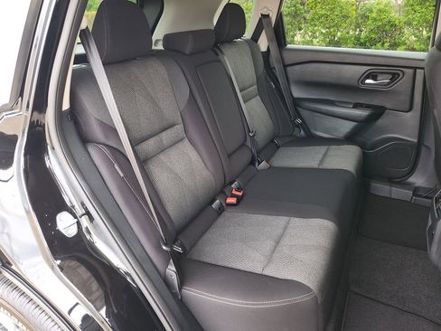 Used 2025 Nissan Rogue SV AWD/4WD image 14