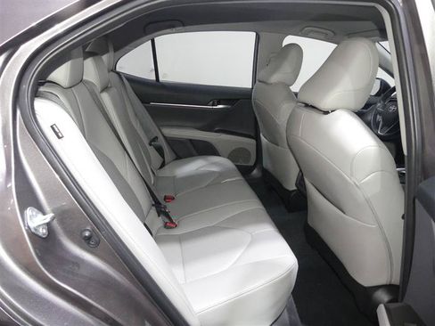 Used 2023 Toyota Camry XLE w/ Cold Weather Package AWD/4WD image 27