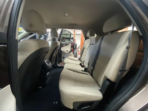 Used 2020 Kia Sorento S FWD image 14