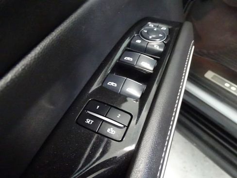 Certified 2024 Cadillac Escalade Premium Luxury w/ Performance Package AWD/4WD image 11