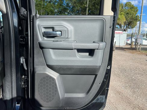 Used 2024 RAM 1500 Classic SLT image 31