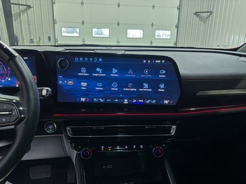 Used 2024 Chevrolet Traverse RS w/ LPO, Floor Liner Package image 22