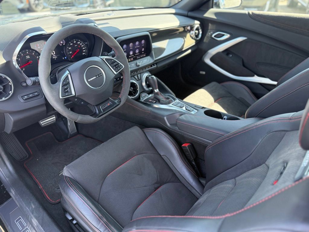 Used 2020 Chevrolet Camaro ZL1 RWD image 12