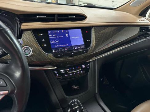 Used 2020 Cadillac XT6 Premium Luxury w/ Platinum Package AWD/4WD image 19