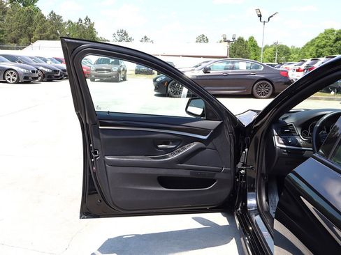 Used 2013 BMW 550i Sedan image 33