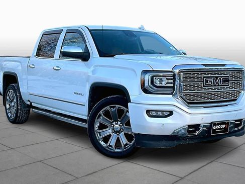 Used 2018 GMC Sierra 1500 Denali w/ Denali Ultimate Package image 3