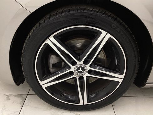 Used 2019 Mercedes-Benz A 220 4MATIC image 50