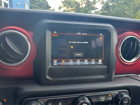 Used 2021 Jeep Gladiator Rubicon w/ LED Lighting Group image 21