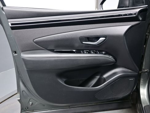 Certified 2023 Hyundai Tucson Limited AWD/4WD image 9