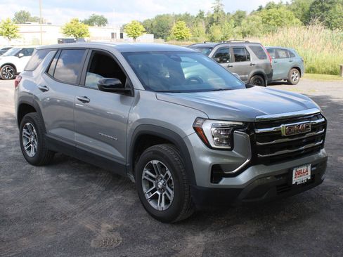 Used 2026 GMC Terrain Elevation AWD/4WD image 3