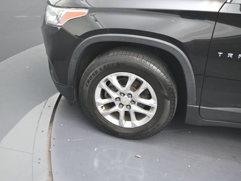 Used 2020 Chevrolet Traverse LS FWD image 9