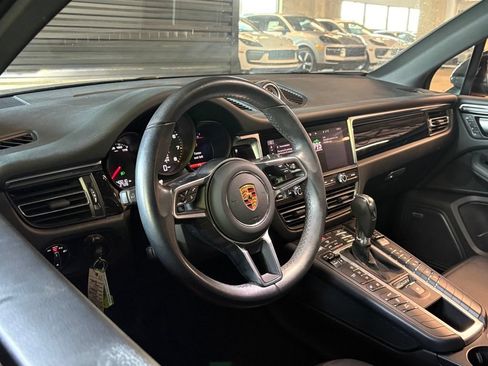 Used 2021 Porsche Macan AWD/4WD image 26