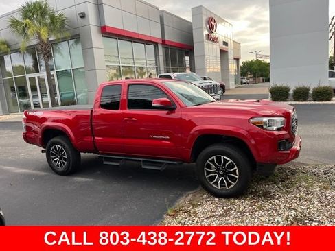 Used 2022 Toyota Tacoma TRD Sport w/ TRD Premium Sport Package AWD/4WD image 2