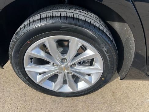 Used 2024 Chevrolet Malibu LT image 9