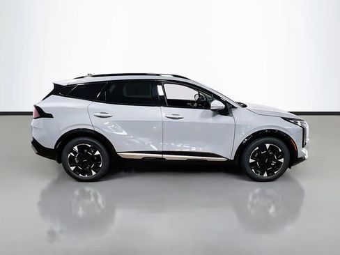 New 2026 Kia Sportage SX image 8