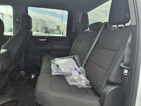 New 2025 GMC Sierra 3500 Pro w/ Convenience Package image 10