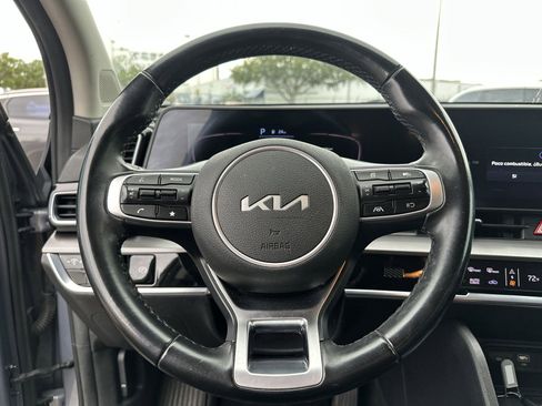 Used 2023 Kia Sportage EX FWD image 11