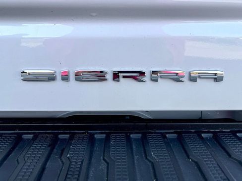 Used 2024 GMC Sierra 1500 Denali w/ Denali Reserve Package image 11