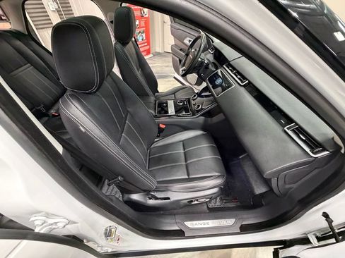 Used 2018 Land Rover Range Rover Velar S AWD/4WD image 42