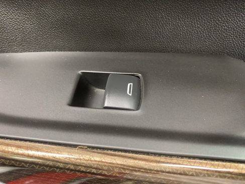 Used 2021 Chevrolet Silverado 2500 LT w/ Convenience Package image 21