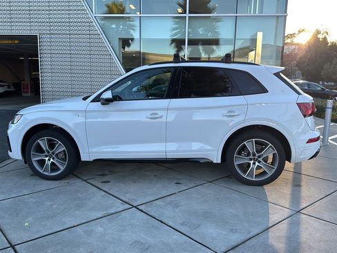 Used 2025 Audi Q5 2.0T Premium image 9