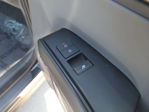 Certified 2024 Kia EV9 Wind image 26