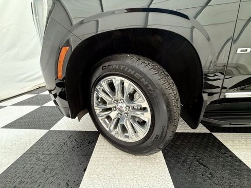 Used 2025 GMC Yukon Denali image 12