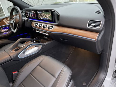 Certified 2025 Mercedes-Benz GLE 450 4MATIC image 46