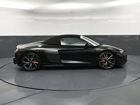 Used 2023 Audi R8 V10 performance w/ Carbon Exterior Package RWD image 9
