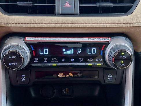 New 2025 Toyota RAV4 XLE image 15