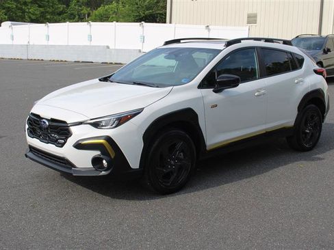 Used 2025 Subaru Crosstrek 2.5i Sport w/ Crosstrek Mirror Package AWD/4WD image 4