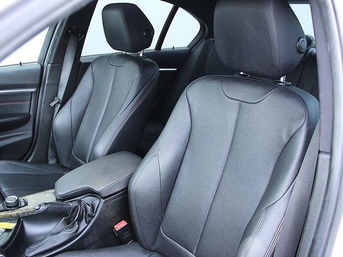 Used 2017 BMW 330i Sedan RWD image 9
