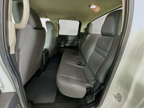 Used 2025 Nissan Frontier S RWD image 23