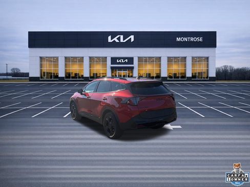 Certified 2026 Kia Sportage X-Line w/ X-Line Premium Package AWD/4WD image 7
