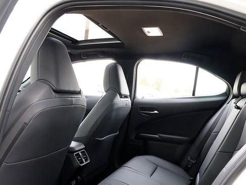 New 2026 Lexus UX 300h AWD image 15