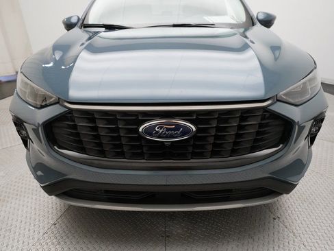 Used 2023 Ford Escape Platinum image 22