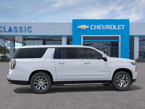 New 2026 Chevrolet Suburban Premier image 5
