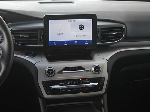 Used 2023 Ford Explorer XLT w/ Equipment Group 202A RWD image 19