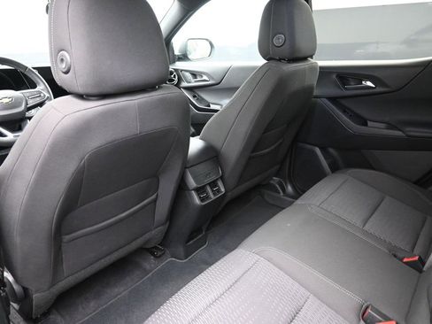 Used 2025 Chevrolet Equinox LT image 25