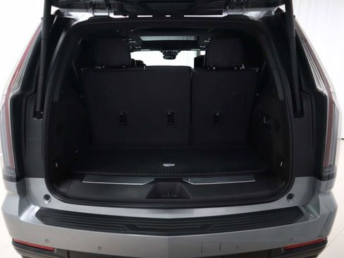 Used 2025 Cadillac Escalade Sport Platinum w/ LPO, Floor Liner Package AWD/4WD image 10
