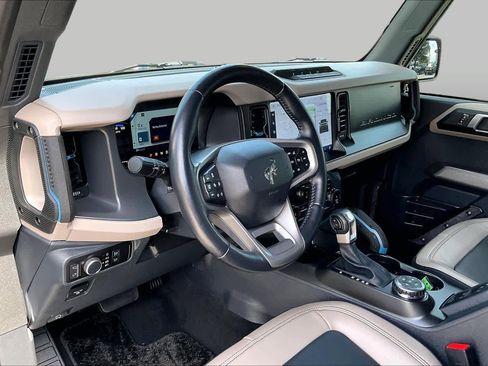 Used 2022 Ford Bronco Wildtrak AWD/4WD image 15