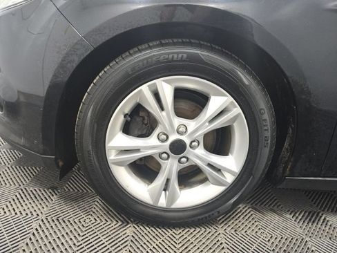 Used 2014 Ford Focus SE FWD image 9