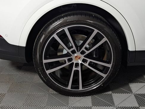 New 2026 Porsche Cayenne AWD/4WD image 13